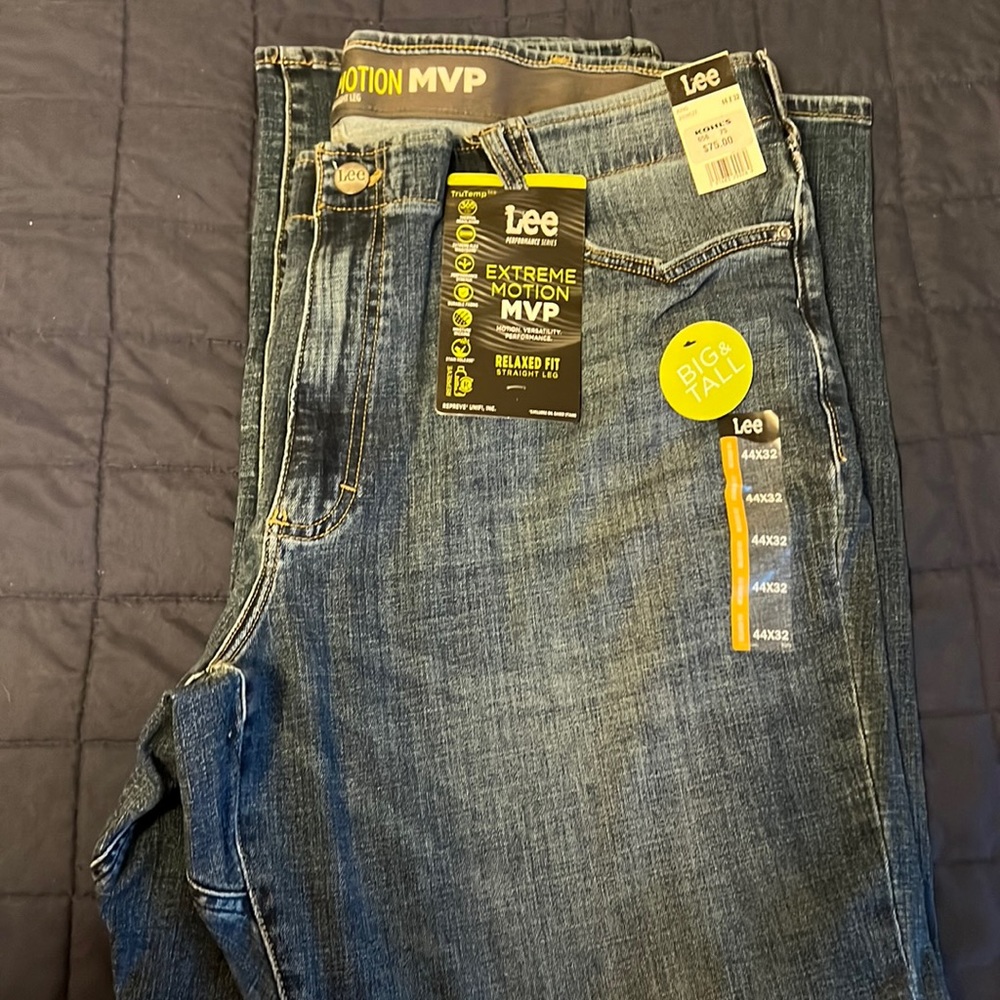 New, never worn. Ordered wrong size.